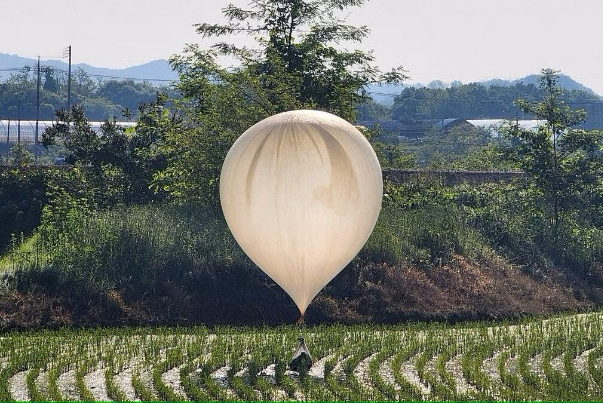 ارسال بالون‌های زباله از سوی کره شمالی همچنان ادامه دارد