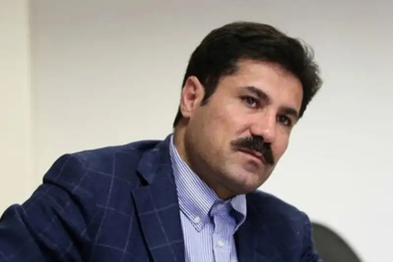 حسین‌زاده به سمت معاون رئیس جمهور منصوب شد