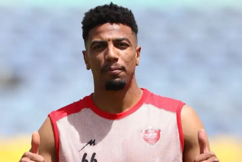 مدافع مصدوم پرسپولیس به ایران بازگشت