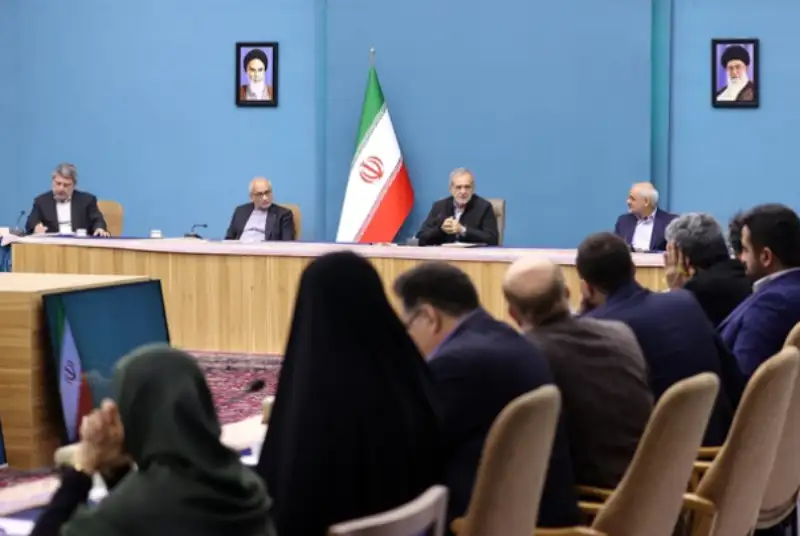 پزشکیان: سلامت و بهداشت بازار نیست و جان افراد هم محل تجارت نیست