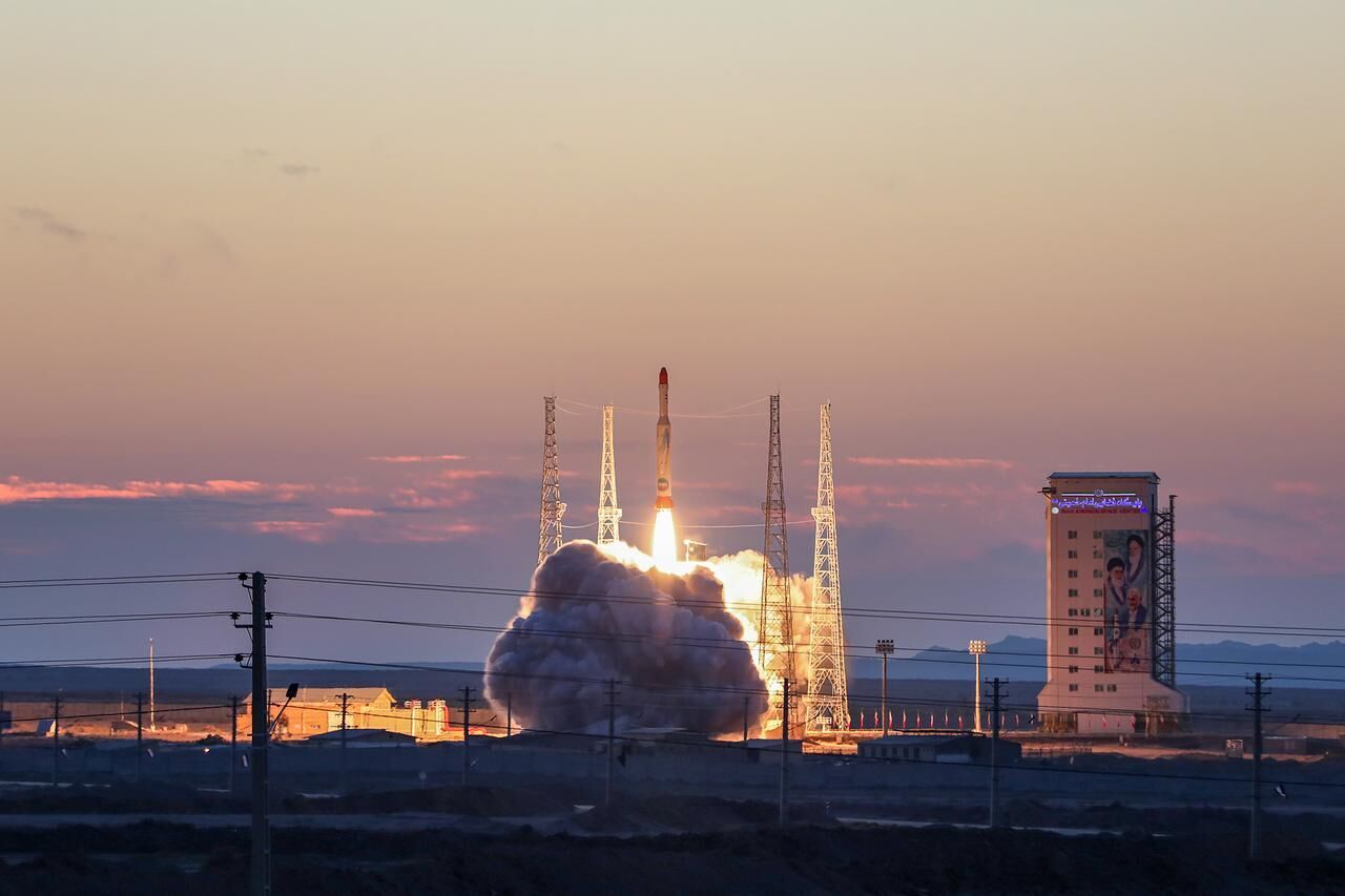 Спутник «Фахр-1» армии Исламской Республики Иран выведен на орбиту