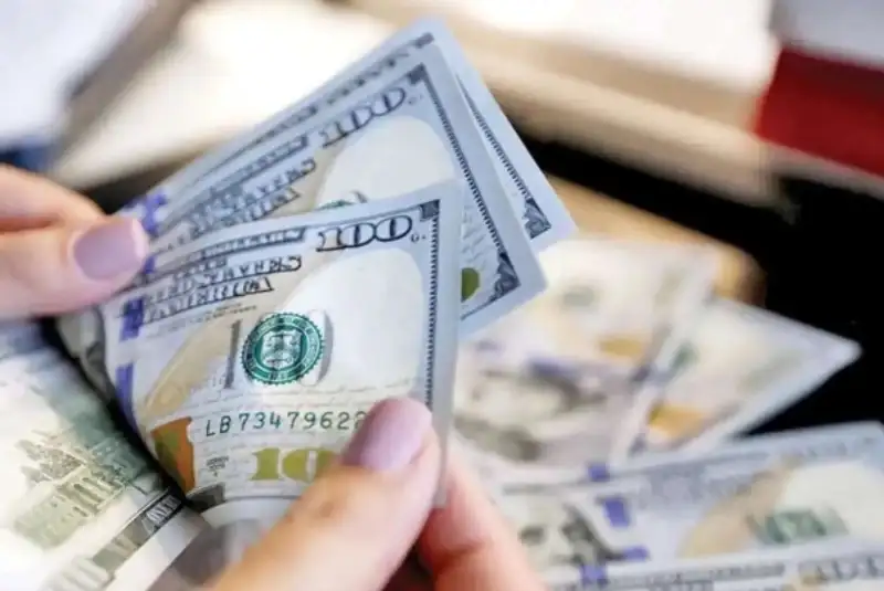 یک میلیارد و 38 میلیون دلار؛ حجم معاملات بازار ارز تجاری