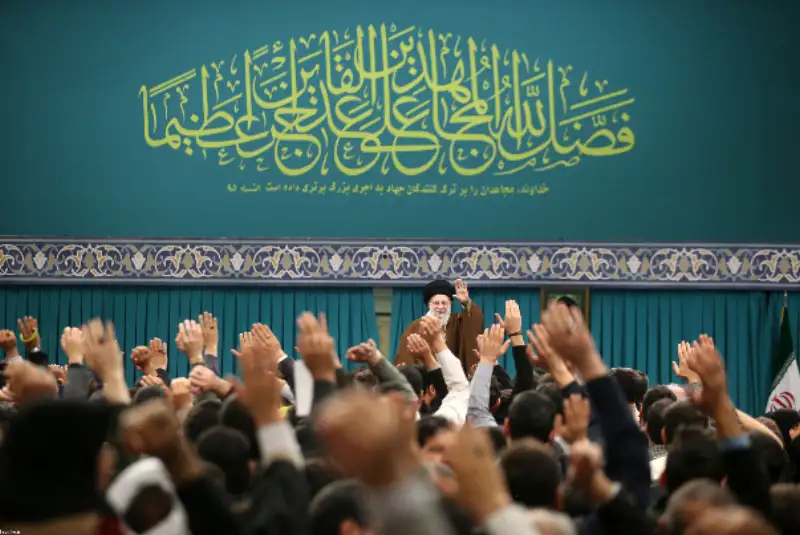 پایگاه‌های آمریکا در سوریه زیر پای جوانان سوری لگدمال خواهد شد