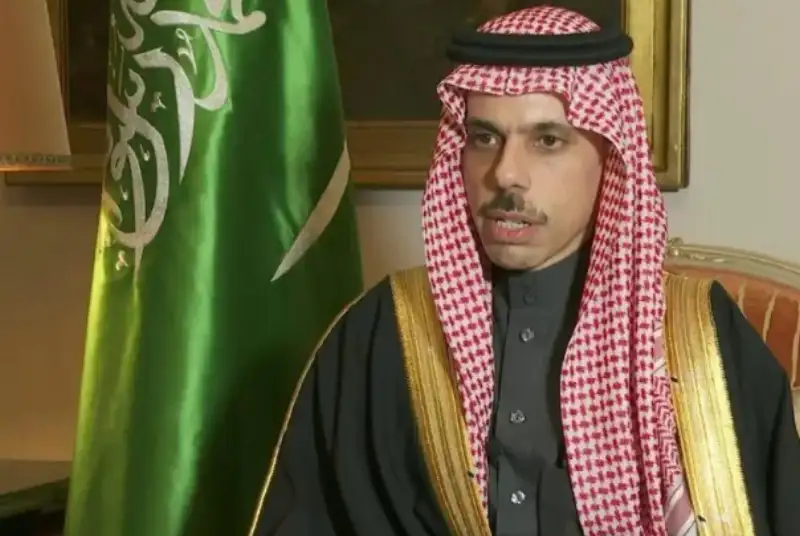 بن‌فرحان: نباید اجازه دهیم ایران و اسرائیل درگیر شوند