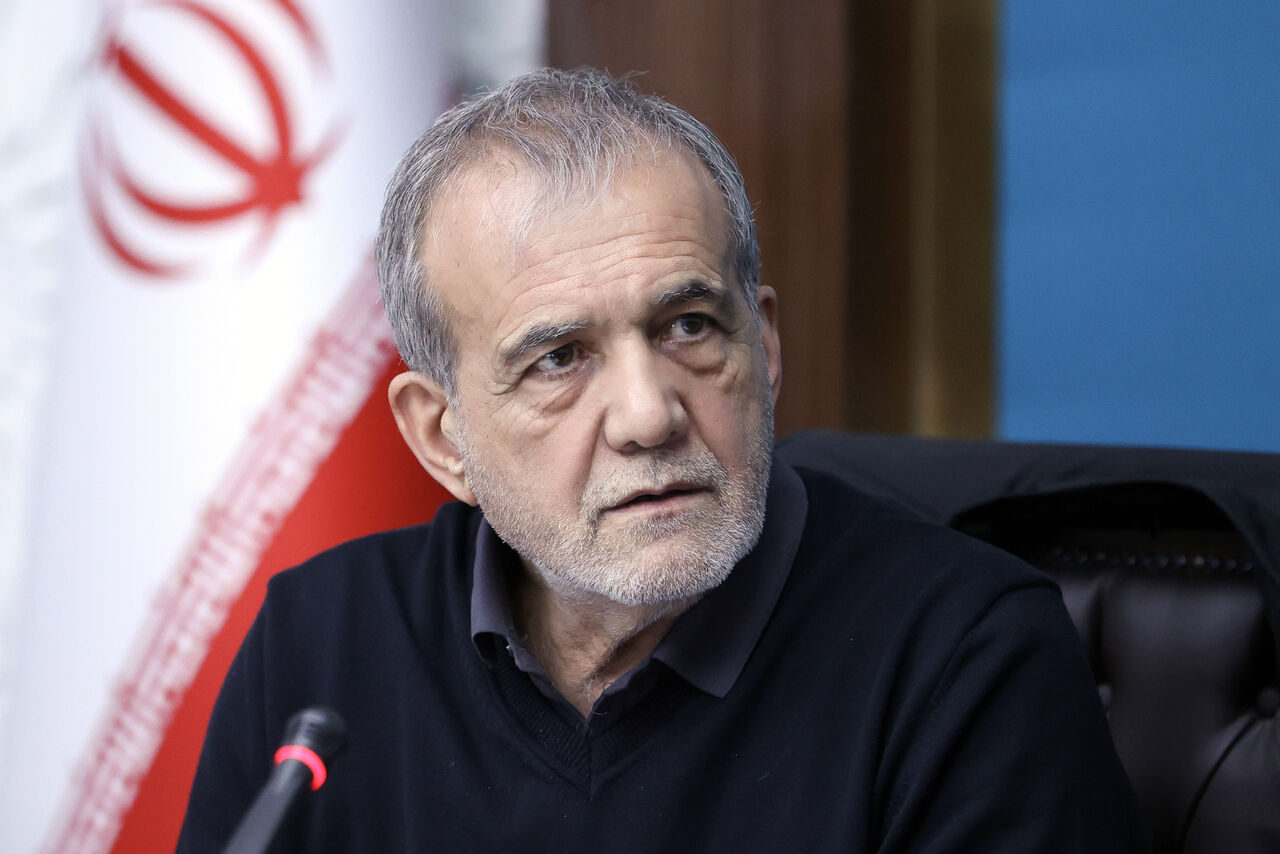 No country dares to violate Iran's sovereignty