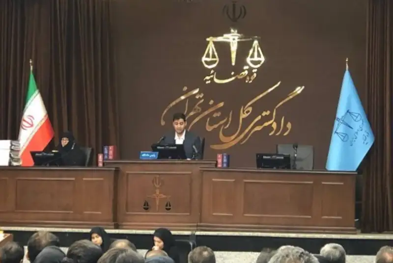 اولین جلسه دادگاه خانواده‌های شهدا حمله تروریستی شاهچراغ