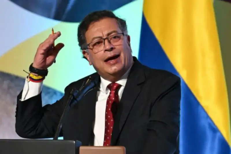رئیس جمهور کلمبیا: ترامپ مثل هیتلر فاشیست است