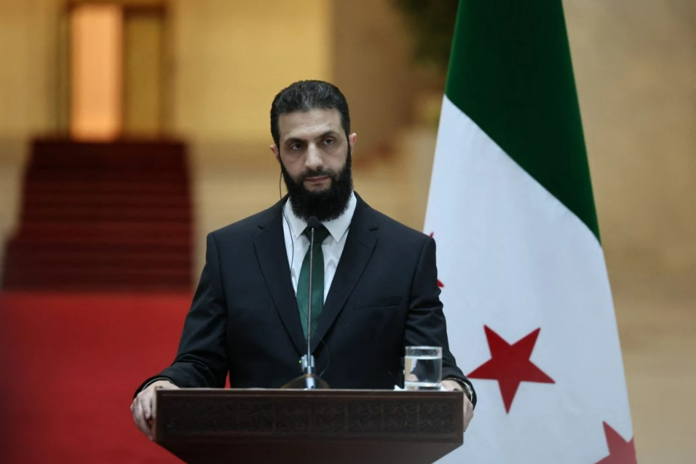 الجولانی:بزرگترین چالش سوریه جلب اطمینان‌ کشورهای منطقه است/سرمایه‌گذاری عربستان وقطر