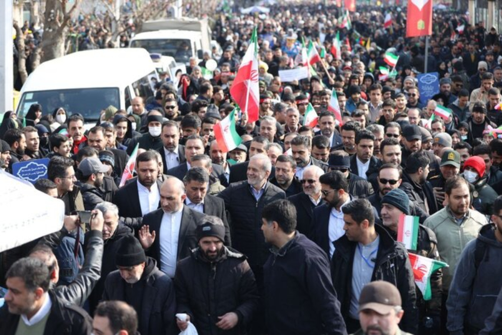 بيان مسيرات ذكرى انتصار الثورة: التفاوض مع أمريكا أمر غير مشرف
