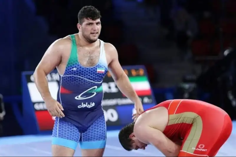 تمجید اتحادیه جهانی کشتی از 2 فرنگی‌کار  ایران