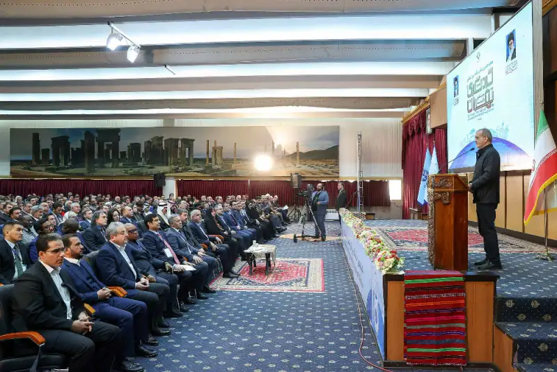 پزشکیان:  سیاحت باعث انتقال تجربه‌ها و شکوفایی و رشد انسان می‌شود