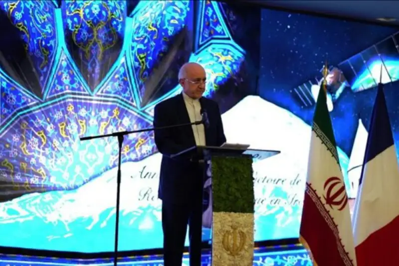 سفیر ایران در فرانسه: برنامه هسته‌ای ما طبق تعهدات بین‌المللی، کاملا صلح‌آمیز است