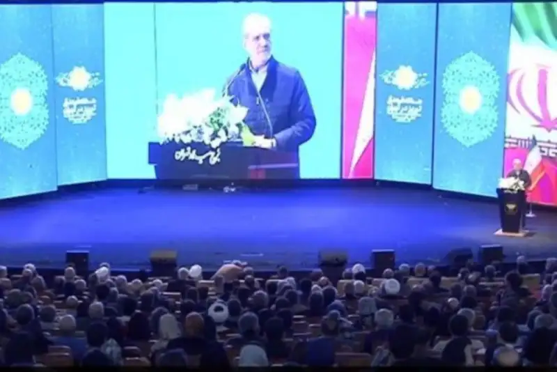 پزشکیان: قربانیان ترور در ایران اسلامی بی‌منت به دنبال خدمت به مردم بودند