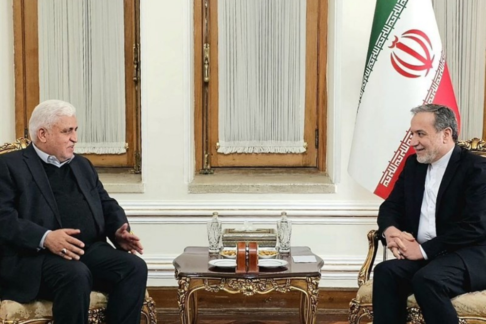 دبیرکل جنبش جهاد اسلامی فلسطین و رئیس هیات حشد الشعبی عراق با عراقچی دیدار کردند