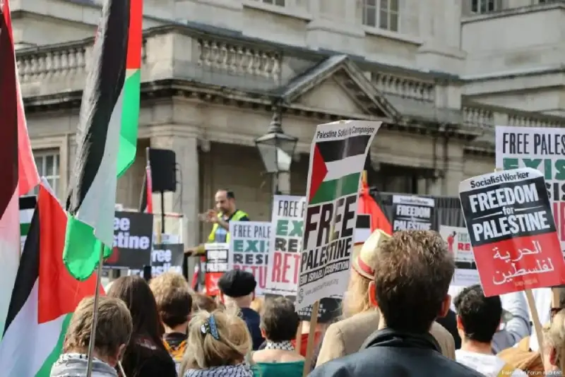 رصد اطلاعاتی دانشجویان انگلیس علیه دفاع از فلسطین