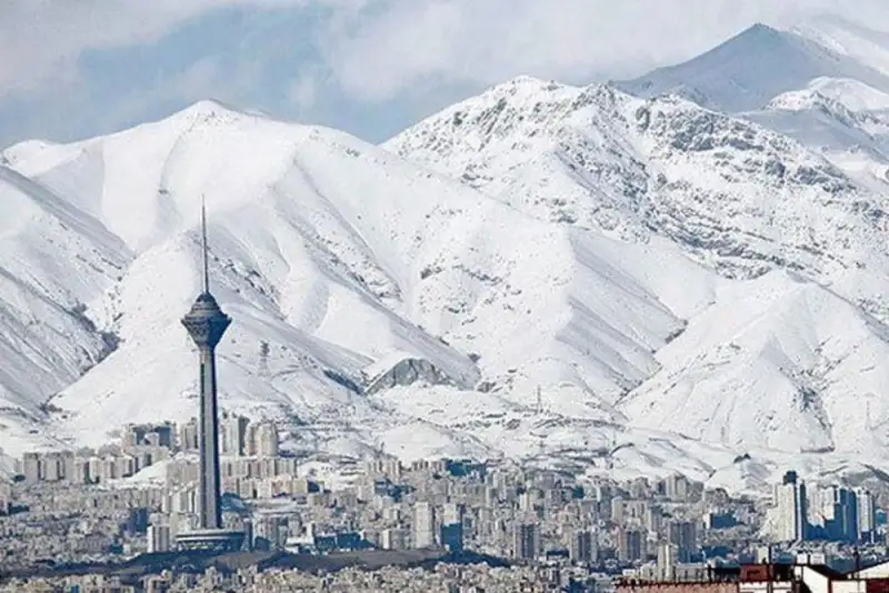 افزایش نسبی دما و وزش باد در  پایتخت