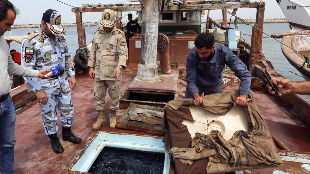 Iran seizes ship with 1mn liters of smuggled oil in Persian Gulf