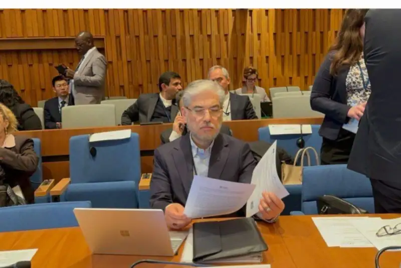 شرکت وزیر علوم در نشست جهانی یونسکو پس از 7 سال