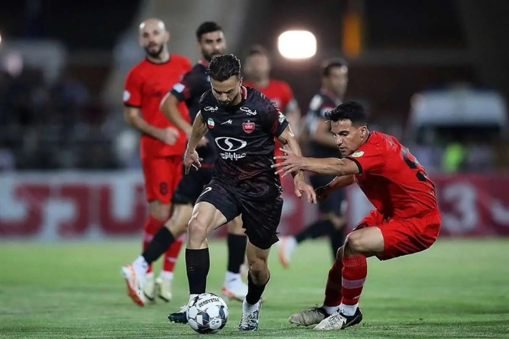 جدال تراکتور با پرسپولیس برای نگهداشت صدر جدول