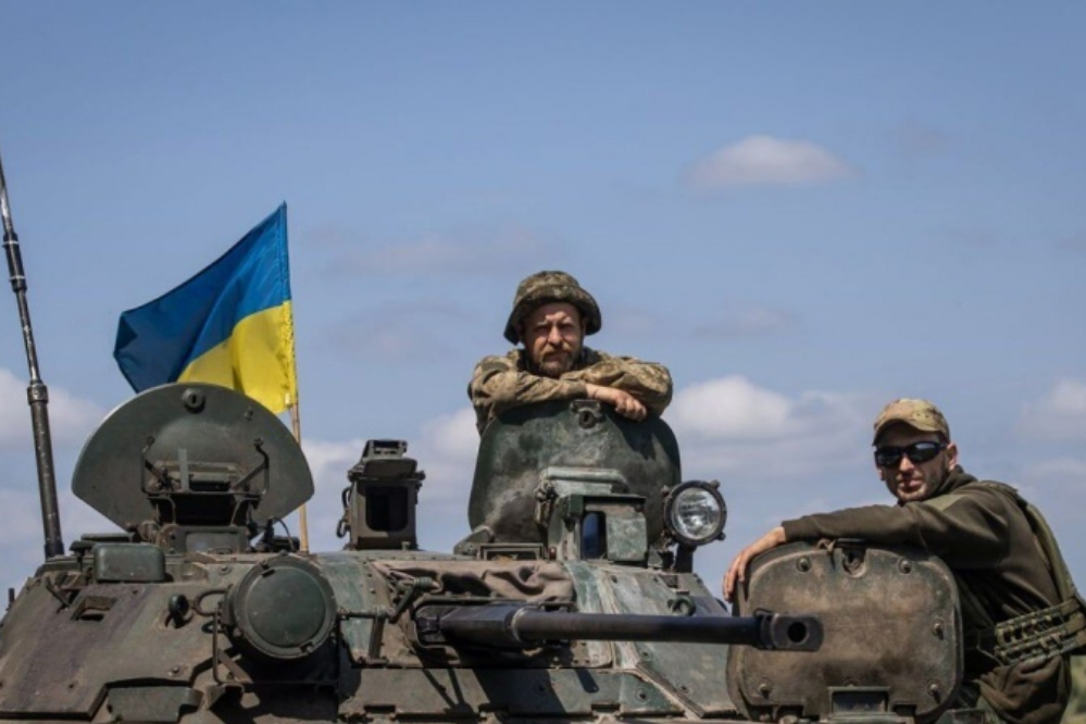 Европа ищет вечную войну в Украине? Лавров: Они хотят оставить Зеленского!