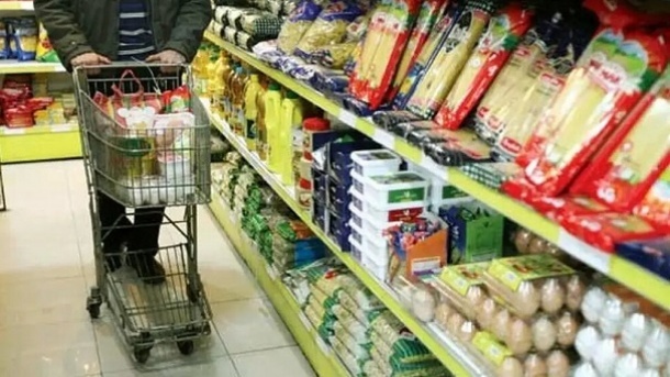 بازار کمبودی در کالاهای اساسی ندارد