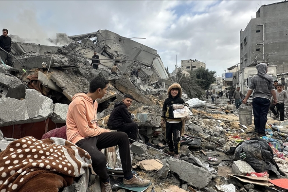 עזה בין הפצצה לצמא: 21 קדושים מעונים ועשרות פצועים בשעות האחרונות