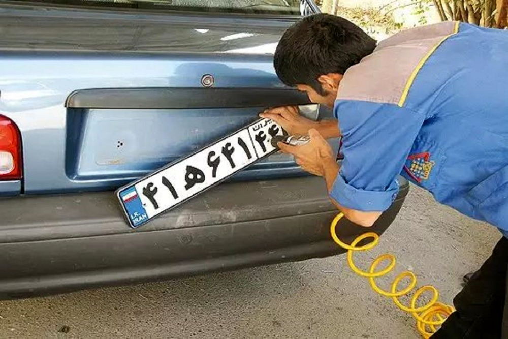 چرا شماره‌گذاری گذاری خودروهای داخلی متوقف شده است؟