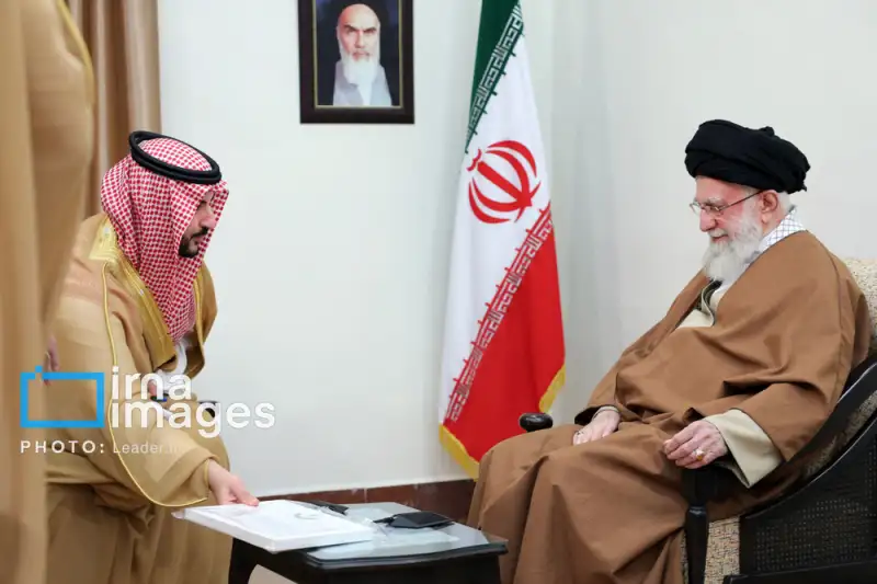 گزارش تصویری | دیدار وزیر دفاع عربستان با مقامات و مسئولان نظام