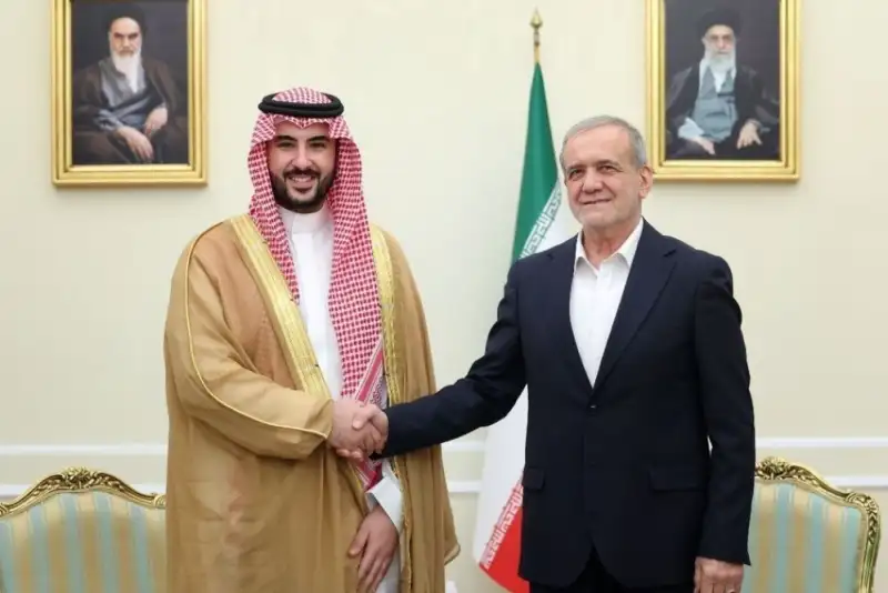 سفر وزیر دفاع عربستان به ایران و الزامات جلوگیری از بروز جنگ