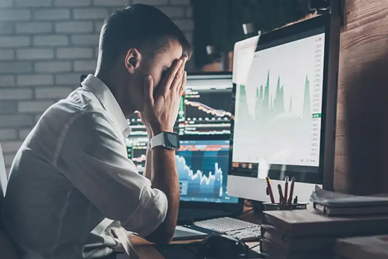 موبایل؛ دوست روزانه یا قاتل خاموش چشم‌ها؟