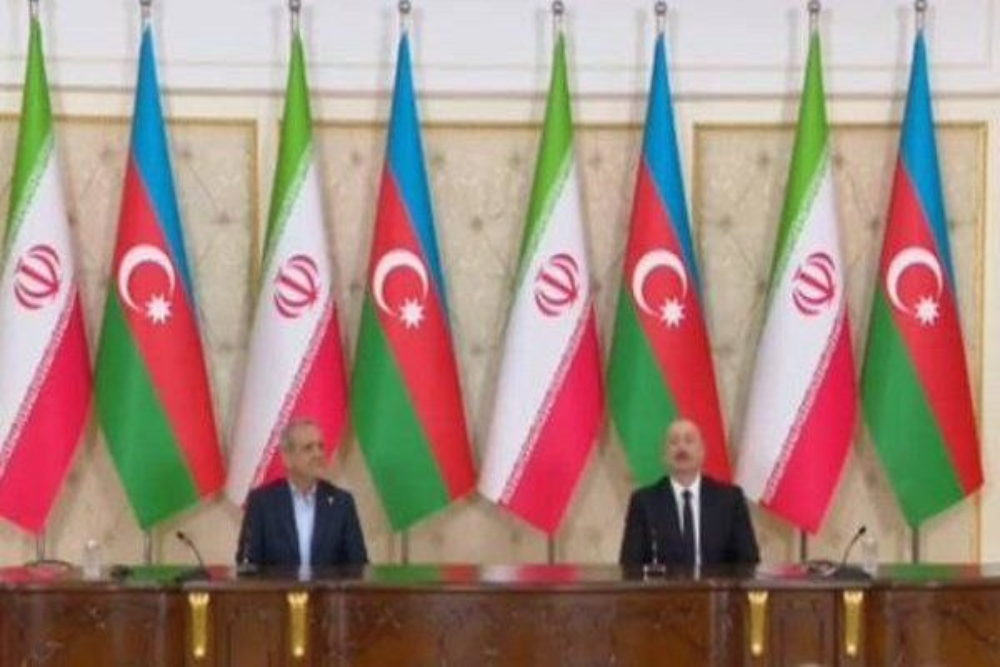 Иран и Азербайджан подписали семь совместных меморандумов