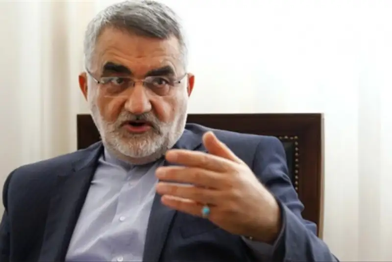 منافع ملی، خط قرمز است