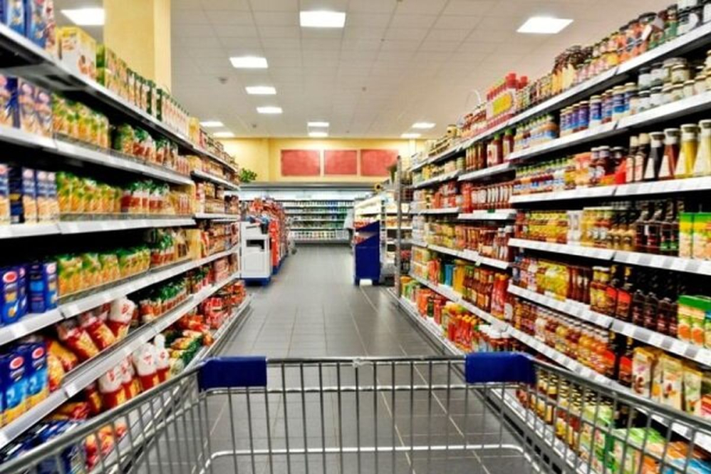 قیمت‌گذاری برای اقلام اساسی ادامه دارد