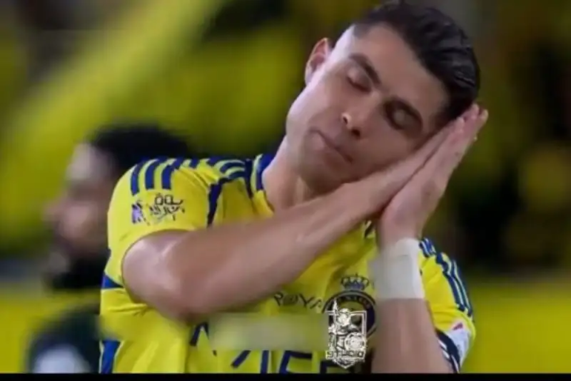 عصبانیت شدید رونالدو از بازیکنان النصر: هنگام گل های الاتحاد خواب بودید!+ فیلم