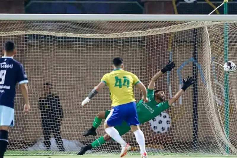 صنعت نفت به آسمان لیگ برتر چشم دوخته؛ پیکان زمین‌گیر شد