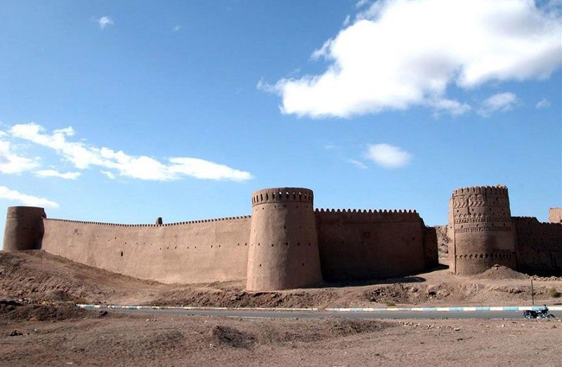 Introducing the Tourist Attractions of Iranian Cities
