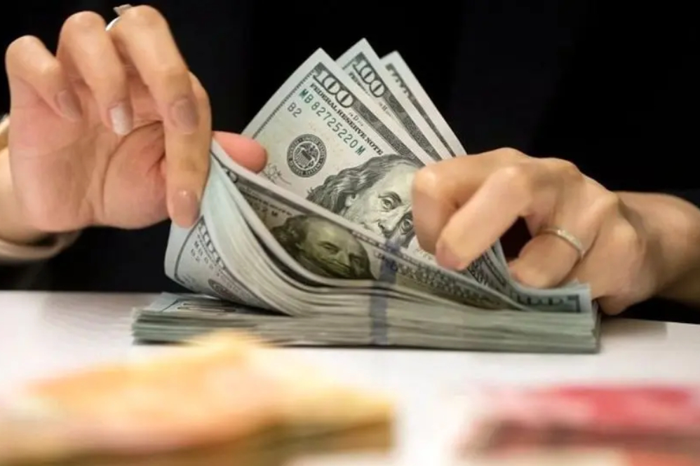 کشف 200هزار دلاری در اقدسیه