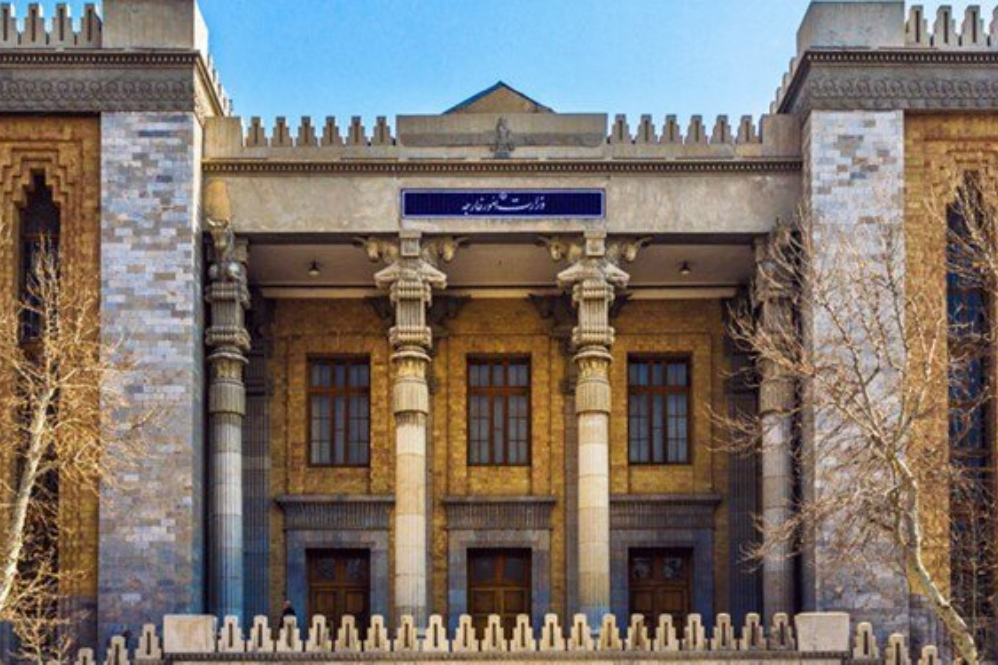 کاردار فرانسه به وزارت امور خارجه احضار شد