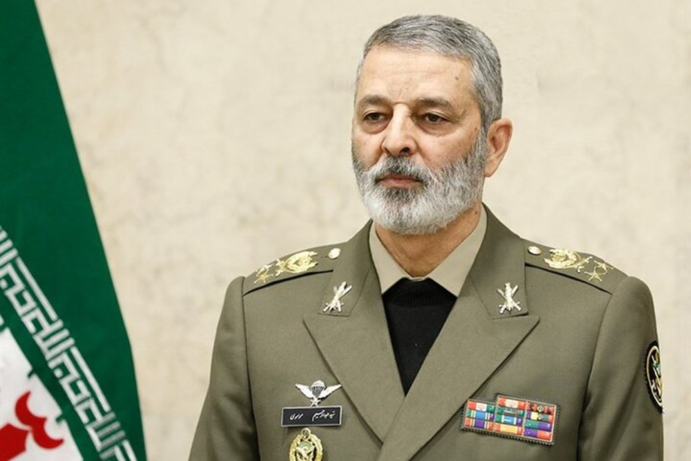 قائد الجيش الايراني: مستعدون لتنفيذ عمليات وعد صادق جديدة وعديدة