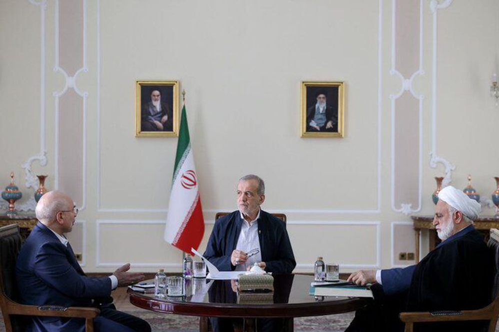 نشست مشترک سران قوا به میزبانی رئیس‌جمهور برگزار شد