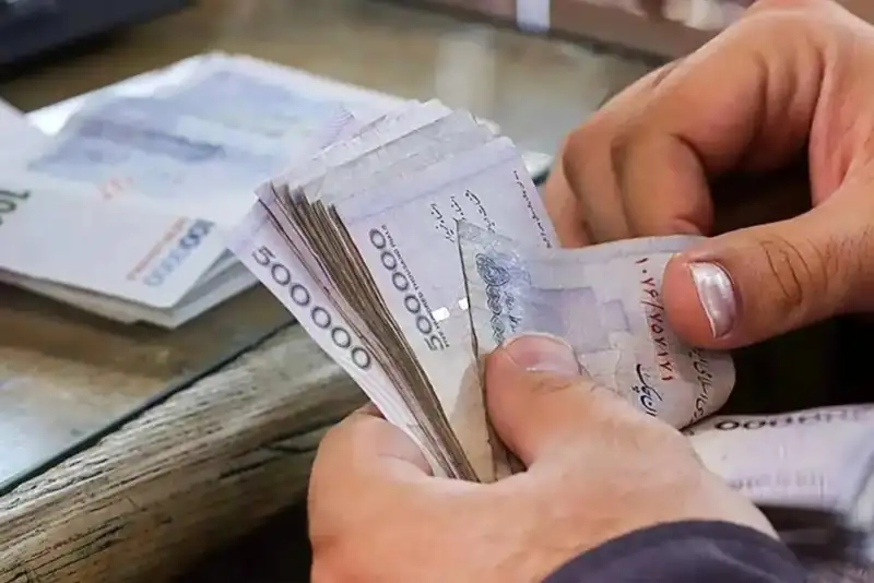 چگونه حقوق کارمندان براساس عملکرد پرداخت می‌شود +فیلم