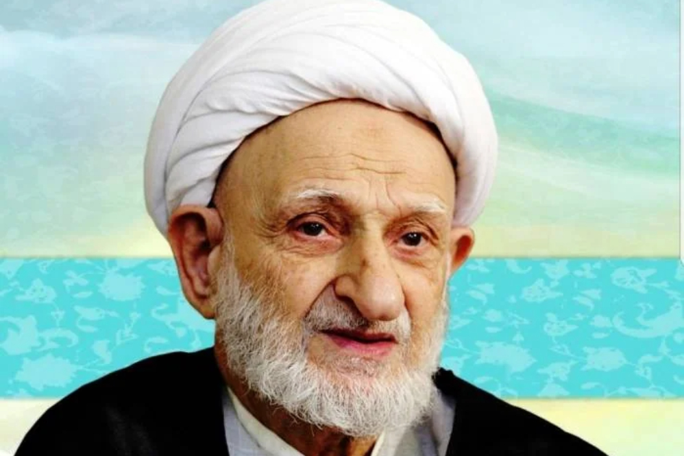 روایت شنیده نشده از مرحوم آیت‌الله بهجت در مورد طول عمر امام خمینی(ره) +فیلم