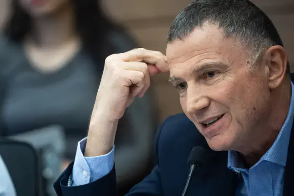 בכיר בש"ס מאשים: יולי אדלשטיין מוביל לבחירות