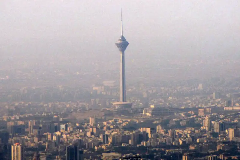 هشدار زرد؛ گردوخاک و گرما در راه تهران