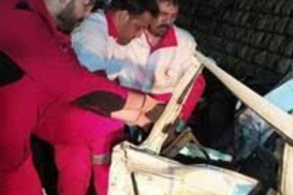 پایان مرگبار سه سرنشین پژو در برخورد با اتوبوس