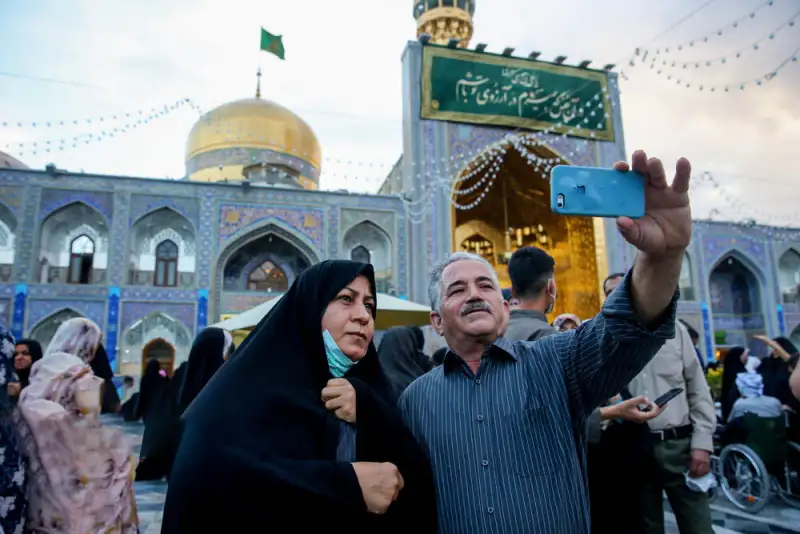 بازنشستگان تأمین اجتماعی یک سفر دو نفره رایگان هدیه می‌گیرند