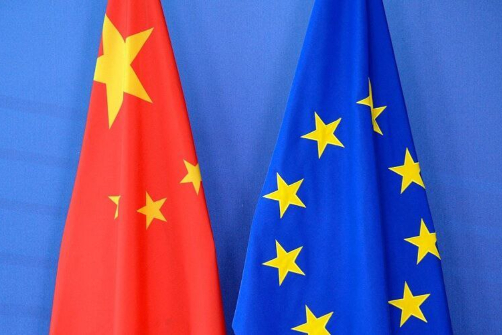 西方遏制中国运动加剧与东亚危机