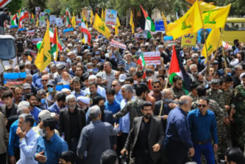 تصاویر حضور باشکوه مردم در راهپیمایی غدیر با وجود تهدیدات رژیم صهیونیستی