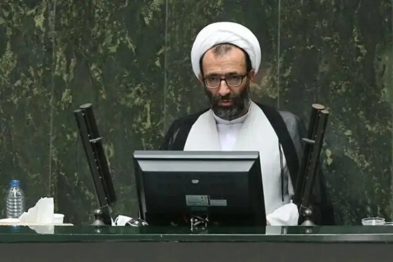 مجلس طرح تشدید مجازات افرادی که با دشمن همکاری می‌کنند را تصویب کرد