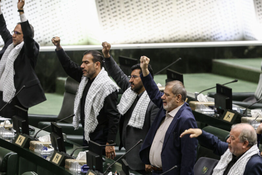 Lawmakers vow hard revenge against Israeli regime